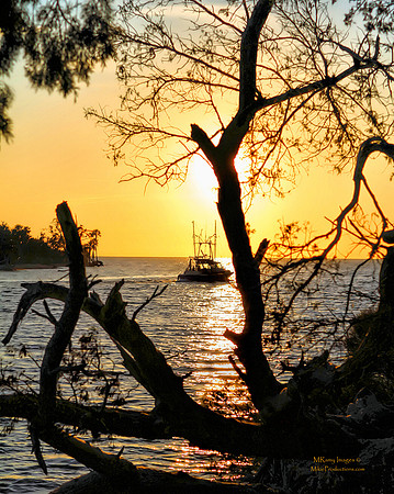 Ramy_4065_FishingBoatSunset